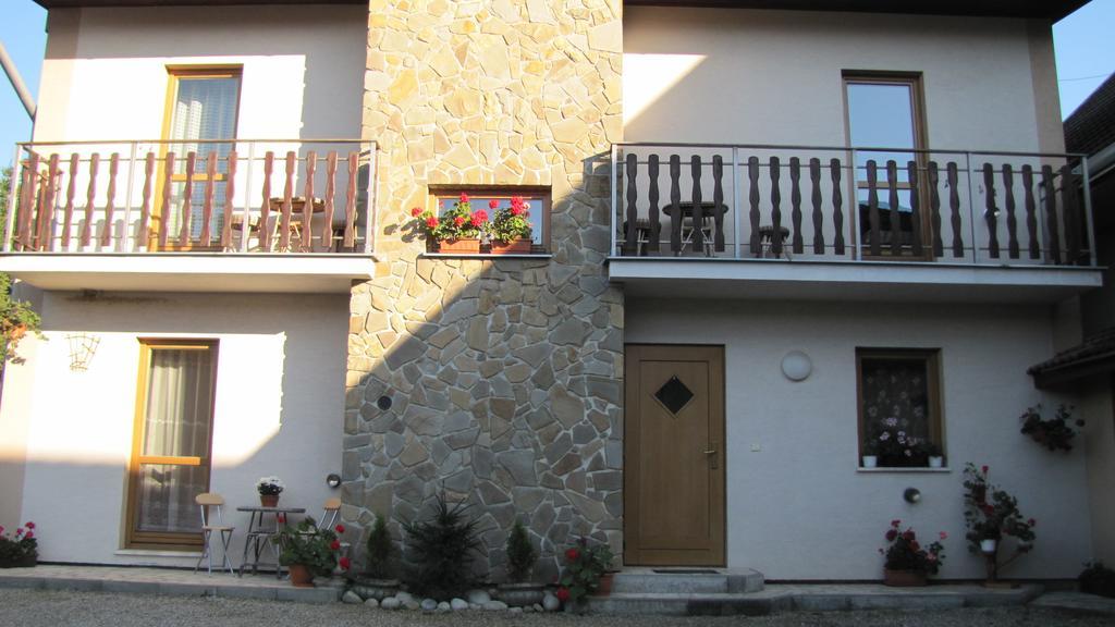 Privat Magdalena Apartment Besenova Exterior photo